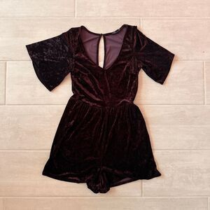 American Eagle Romper Shorts Deep V-neck Burgundy Velvet Bat Sleeve Small